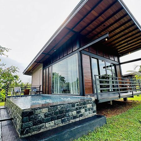Atha Resort Sigiriya Exterior foto A villa at the resort